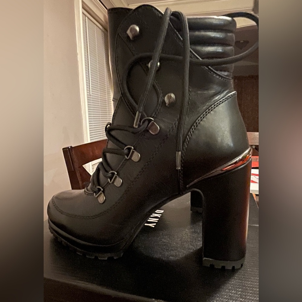 DKNY Lenni Lace up boots